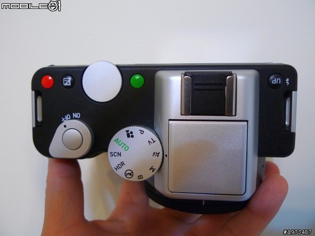 Pentax 時尚 Evil 機 K-01 開箱啦!!!