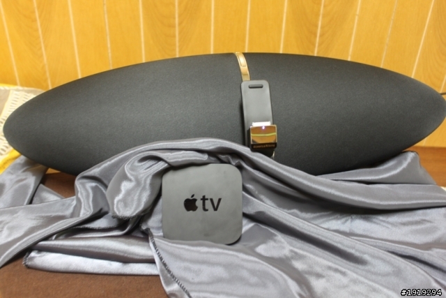 當Apple TV 2遇上Zeppelin Air...