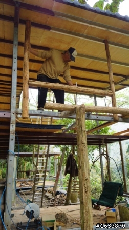  DIY簡單蓋鋼構木屋