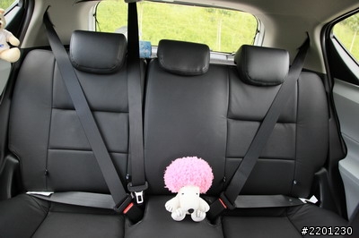 [不專業開箱圖] Prius C