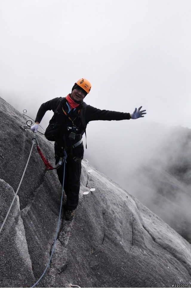 [神山-沙巴] 神山加碼極限攀岩Via Ferrata-Low's Peak Circuit 差點回不來了20120228