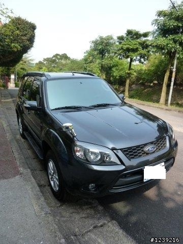 2012年3月30號 Ford Escape 2.3XLT 深灰色 簡易開箱分享