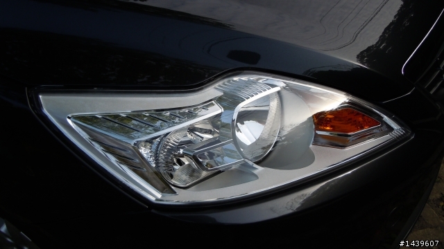 [樸實開箱] Ford FOCUS 1.8 5D
