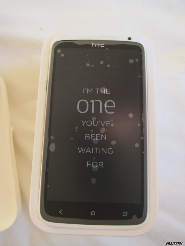 [澳洲] HTC One X 開箱 （疑似淺黃斑又出現）