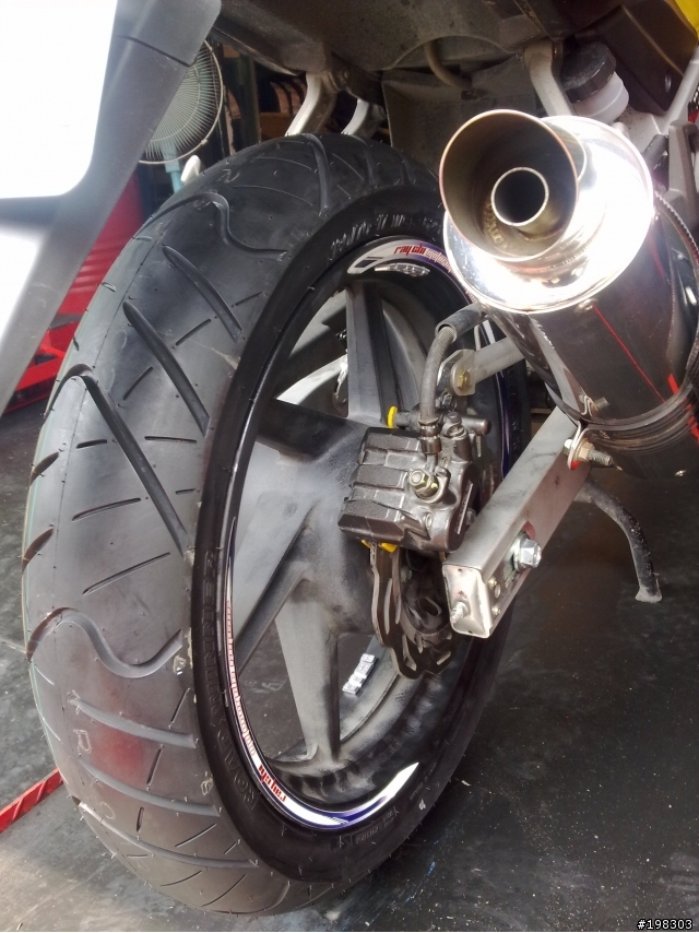 IRC MB99 100/80-17 F  RX-01130/70-17 R in 酷龍
