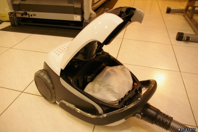 ELECTROLUX 8871 吸塵器 簡單開箱文