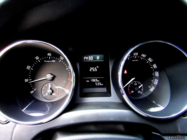 skoda yeti 1.2 tsi 開心(箱)