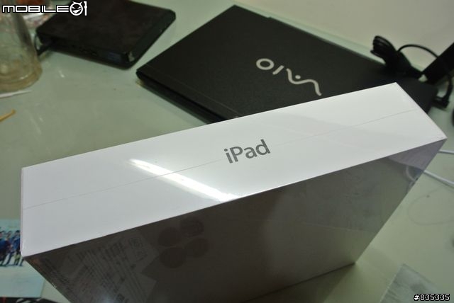 [新加坡版4G+Wifi 開箱] New iPad 新加坡版到手嚕......再來釣魚台是呆丸的啦！！