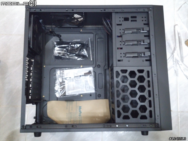 [開箱]ANTEC ONE