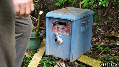  DIY簡單蓋鋼構木屋