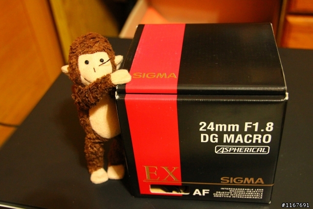 [開箱文]人生第一次開箱文Sigma 24mm f1.8 & 鼻毛猴~