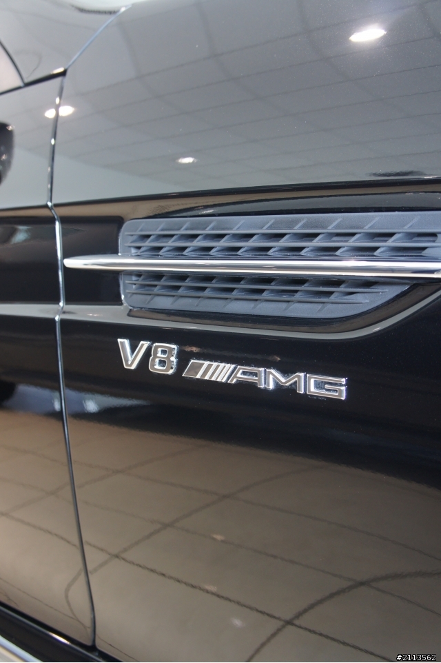 -01首發- The New Mercedes-Benz R172 SLK 55 AMG