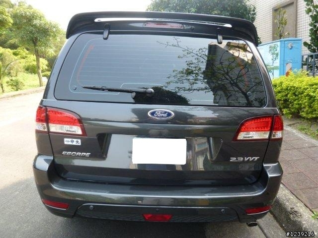 2012年3月30號 Ford Escape 2.3XLT 深灰色 簡易開箱分享