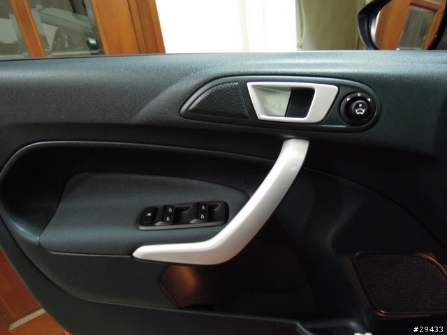 fiesta 1.6 交車開箱