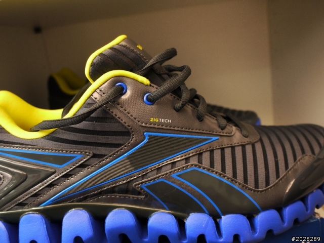 工作壓力大嗎？ 慢跑吧!!  Reebok Zigtech開箱分享