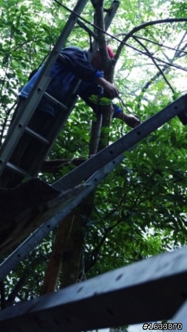  DIY簡單蓋鋼構木屋
