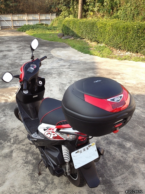 小小GP上GIVI E350後箱