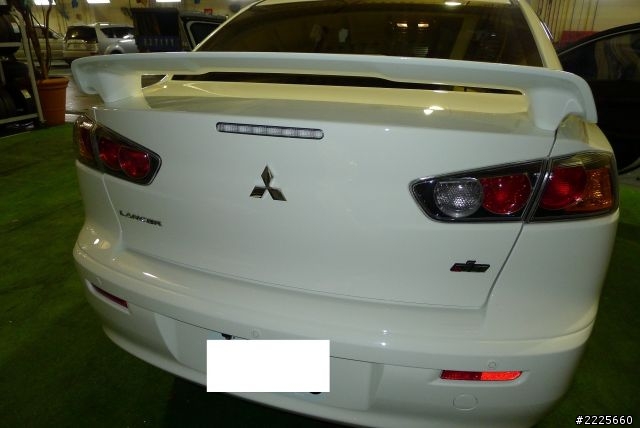 Lancer i/o 鯊魚頭超不專業搶頭香開箱文