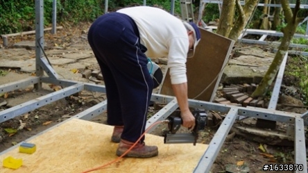  DIY簡單蓋鋼構木屋