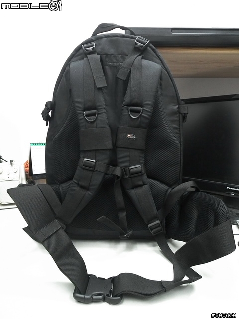 [開箱] 帶大腳架旅遊Lowepro CompuRover AW 羅普 電腦羅孚客 相機後背包