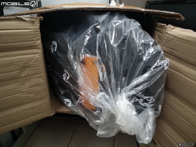 [開箱] 帶大腳架旅遊Lowepro CompuRover AW 羅普 電腦羅孚客 相機後背包