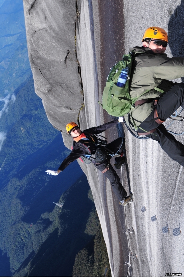 [神山-沙巴] 神山加碼極限攀岩Via Ferrata-Low's Peak Circuit 差點回不來了20120228