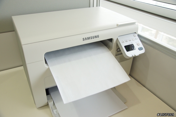 體積小美型兼顧性價比事務機 ~ SAMSUNG SCX-3405雷射白斬雞！