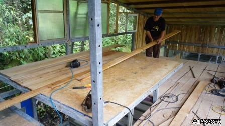  DIY簡單蓋鋼構木屋