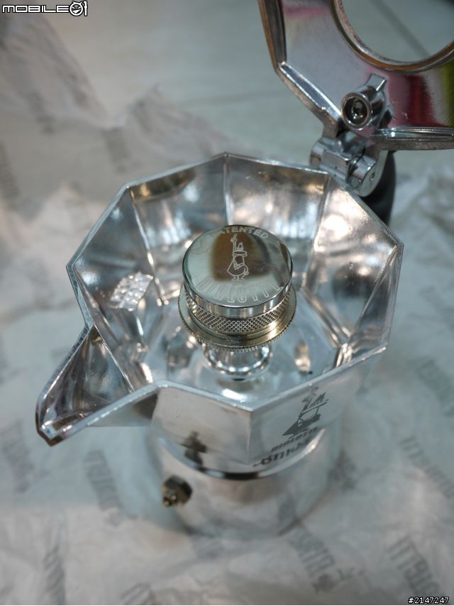 不專業BIALETTI Brikka摩卡壺(兩人份) 開箱