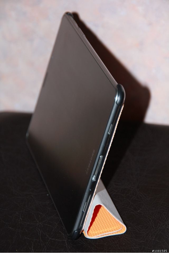 我的tab 7.7終於有了個輕薄像樣的保護皮套了