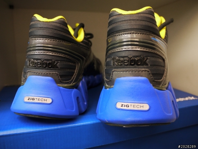 工作壓力大嗎？ 慢跑吧!!  Reebok Zigtech開箱分享
