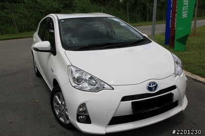 [不專業開箱圖] Prius C
