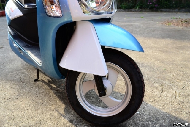 [開箱] 中華汽車 e-moving plus。
