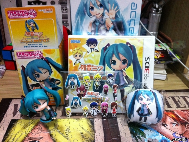初音ミク and Future Stars Project mirai 限定版開箱(有買的可以來簽到一下!)
