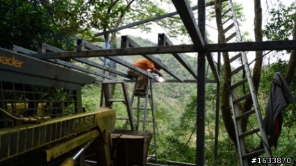  DIY簡單蓋鋼構木屋