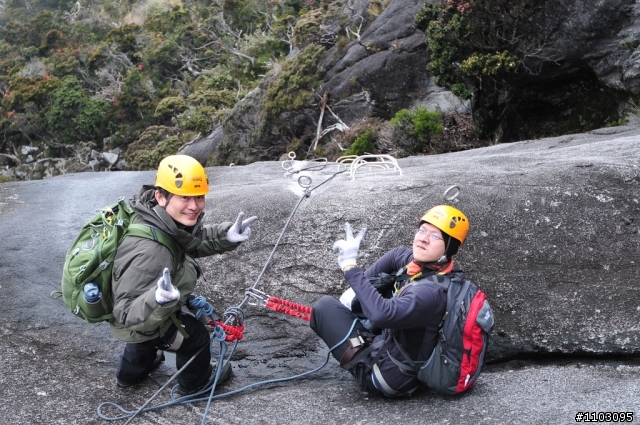 [神山-沙巴] 神山加碼極限攀岩Via Ferrata-Low's Peak Circuit 差點回不來了20120228