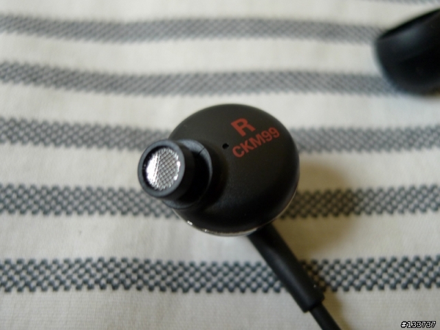［開箱］Audio-Technica ATH-CKM99 (鈦金屬 x 不銹鋼的合體)