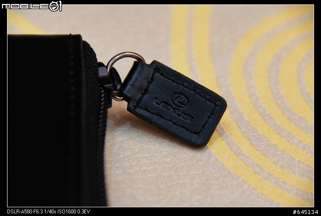 【開箱】CT 200h F-Sport 風尚皮夾