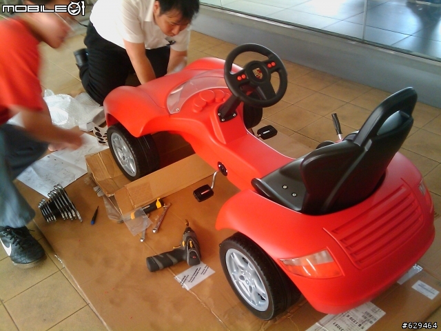 新車到港 紅色Carrera 911 開箱