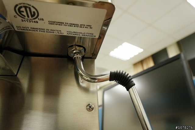 「開箱」RANCILIO SILVIA咖啡機及RANCILIO ROCKY磨豆機