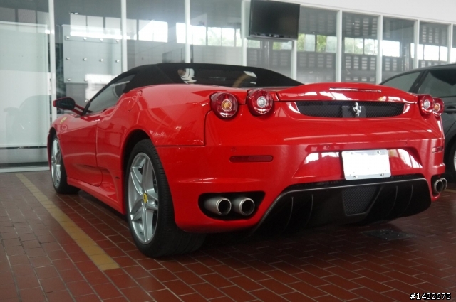 2012  F30之展示間側拍...