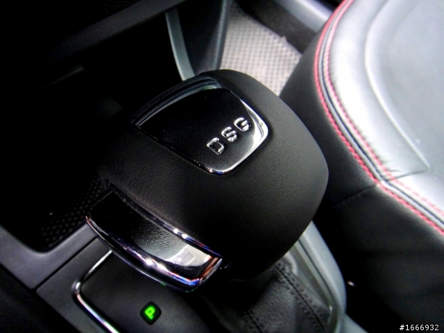 skoda yeti 1.2 tsi 開心(箱)