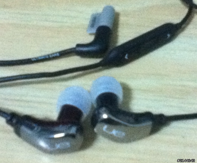 Ultimate Ears 600vi 傷眼開箱文
