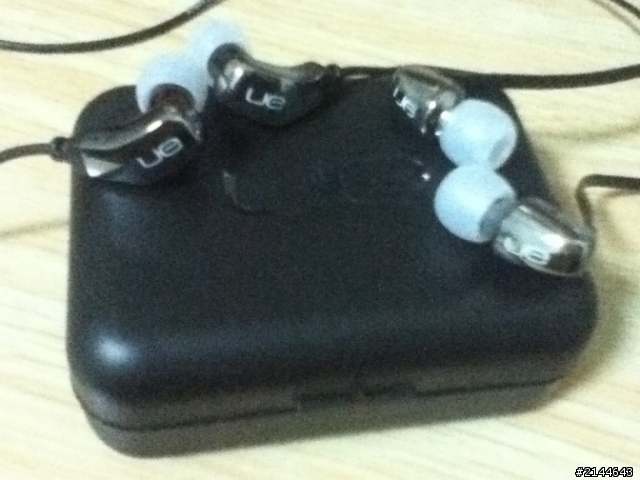 Ultimate Ears 600vi 傷眼開箱文