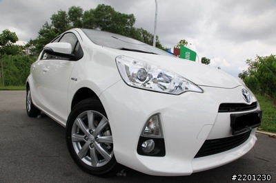 [不專業開箱圖] Prius C