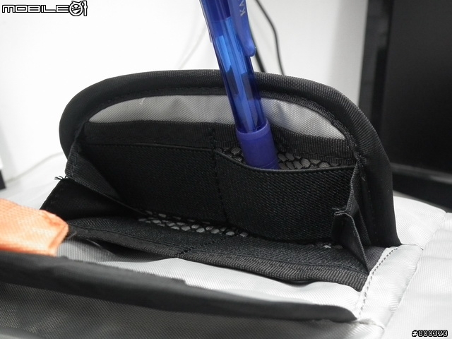 [開箱] 帶大腳架旅遊Lowepro CompuRover AW 羅普 電腦羅孚客 相機後背包