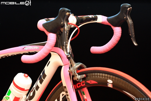 [分享] Bianchi INFINITO Dama Bianca Ultegra Di2.