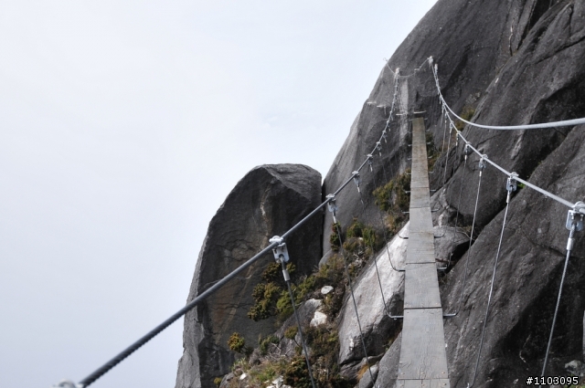[神山-沙巴] 神山加碼極限攀岩Via Ferrata-Low's Peak Circuit 差點回不來了20120228