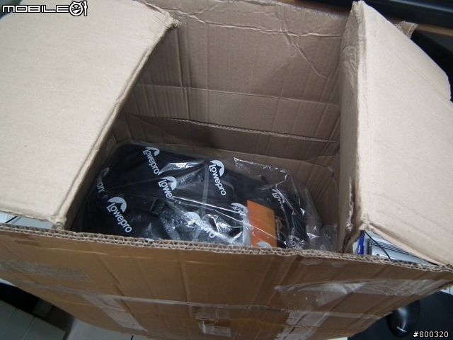 [開箱] 帶大腳架旅遊Lowepro CompuRover AW 羅普 電腦羅孚客 相機後背包
