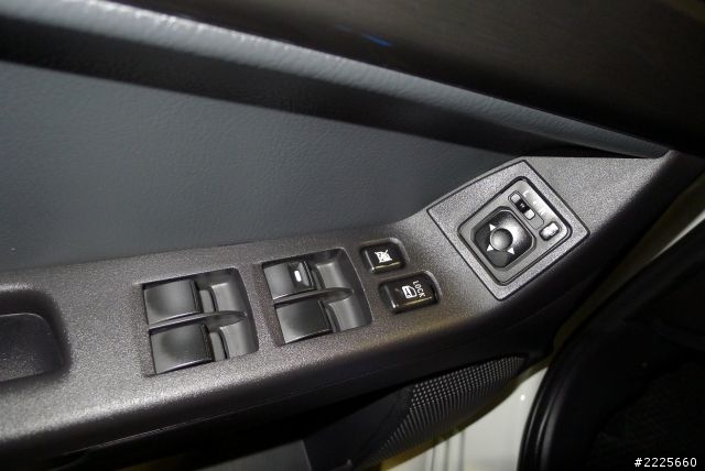 Lancer i/o 鯊魚頭超不專業搶頭香開箱文